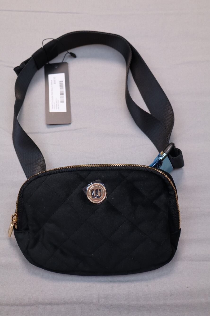 NEW Wantable Women's Black Velvet Cozytober Quilted Adjustable Belt Bag OS